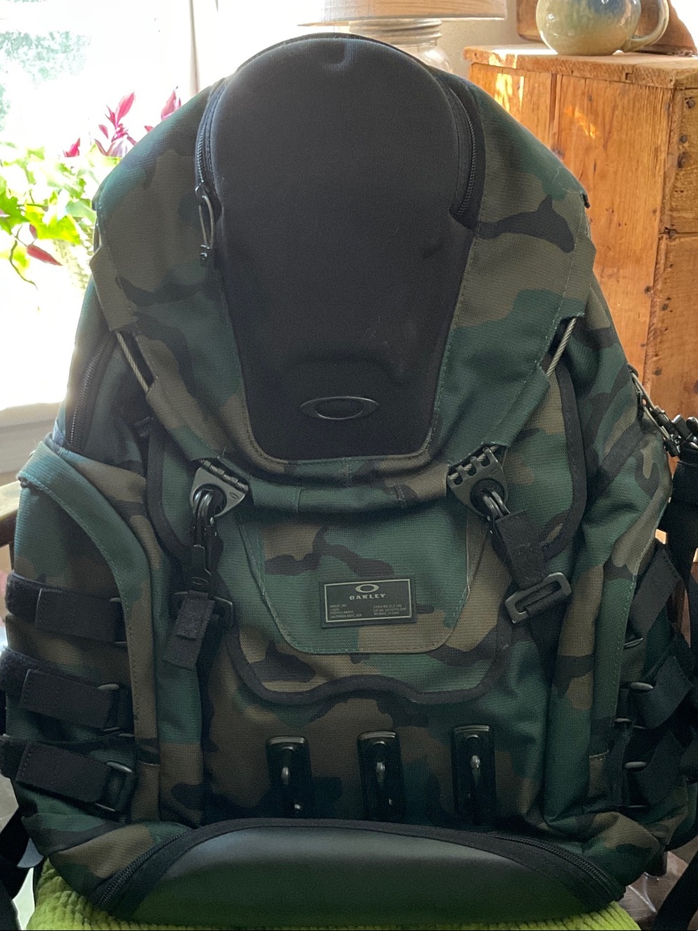 Oakley Men's Camo Tactical Backpack - Green/Black